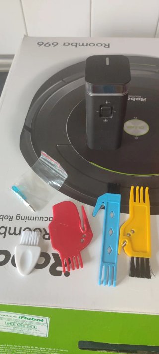Robot Aspirador Roomba 696 para Piezas