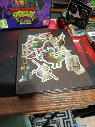 TMNT Mutants Unleashed Deluxe PS5 + Artbook