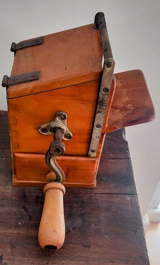 Grattugia Vintage Fraber Legno Metallo