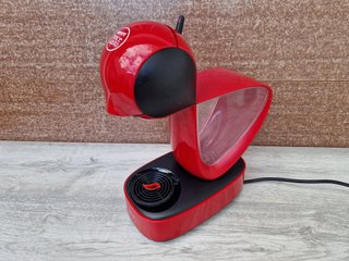 Cafetera Dolce Gusto Roja