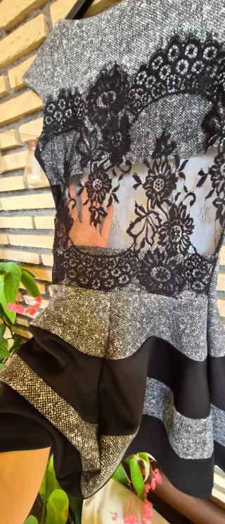 Vestito donna con schiena trasparente