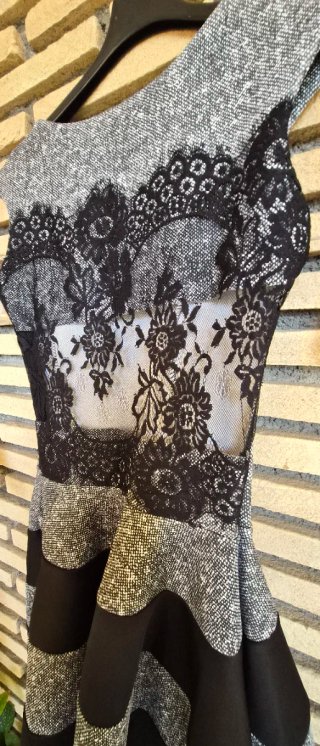 Vestito donna con schiena trasparente