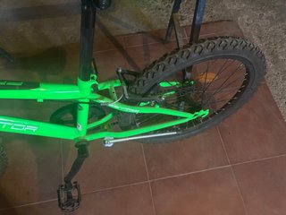 Bicicleta infantil verde