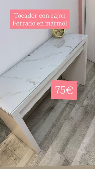 Tocador con cajón forrado en mármol