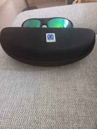 Gafas de sol Cébé negras y verdes