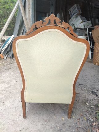 Sillón estilo Victoriano madera y tela
