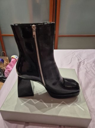 Botines charol tacón plataforma