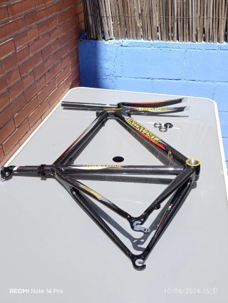 Cuadro Carbono/Titanio COSTANTINO Professional.