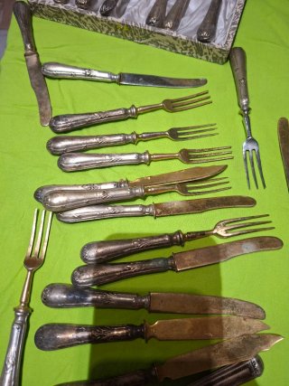 Antigüedades: Juego Cubiertos