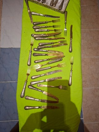 Antigüedades: Juego Cubiertos