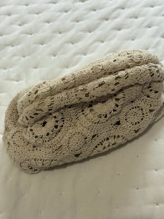 Bolso de crochet beige