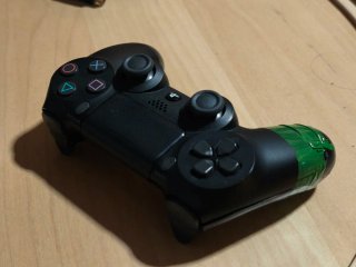 PS4 (PlayStation 4) Nera 500GB + 2 Controller + 8 Giochi