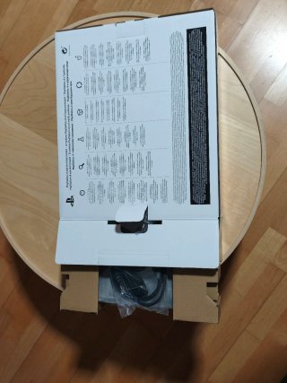 PS4 (PlayStation 4) Nera 500GB + 2 Controller + 8 Giochi