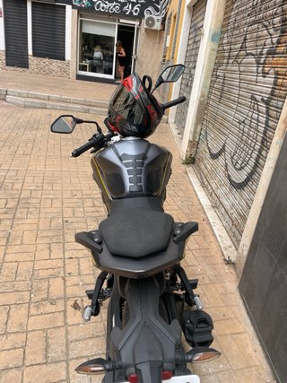 Moto Voge 525 R Gris/Amarillo