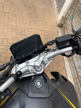 Moto Voge 525 R Gris/Amarillo