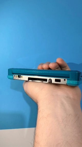 Nintendo 3DS blu metallico in perfette condizioni