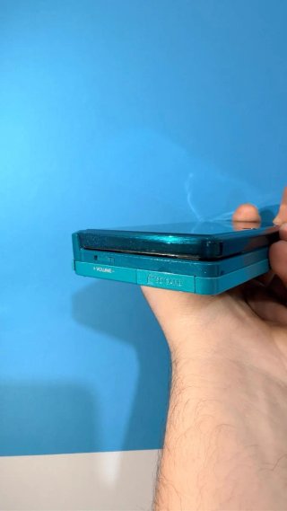 Nintendo 3DS blu metallico in perfette condizioni