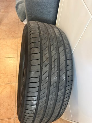Neumático Michelin Primacy 4