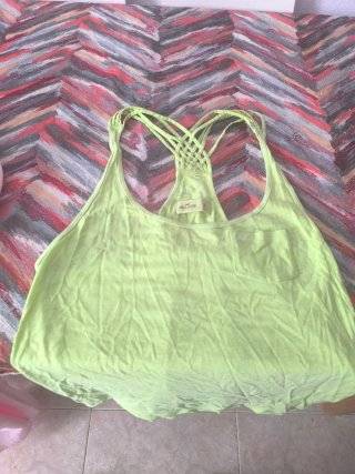 Camiseta tirantes Hollister verde nadadora