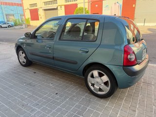 Renault Clio 2004