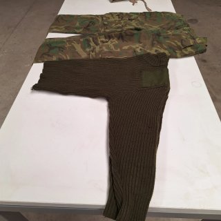 Pantalones de caza beige y verde