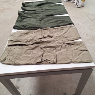 Pantalones de caza beige y verde