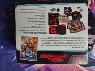 ETB Pokémon Rivales Predestinados 🇪🇦