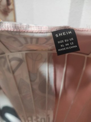 Sudadera con capucha multicolor y rosa