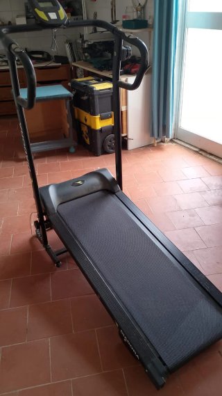 Cinta de Correr plegable magnetica Diadora