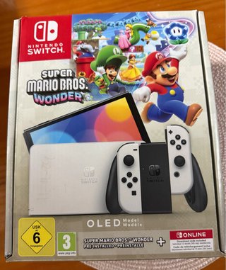 Nintendo Switch OLED Bianca