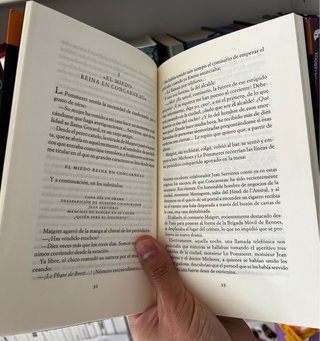 El perro canelo - Georges Simenon (Acantilado)