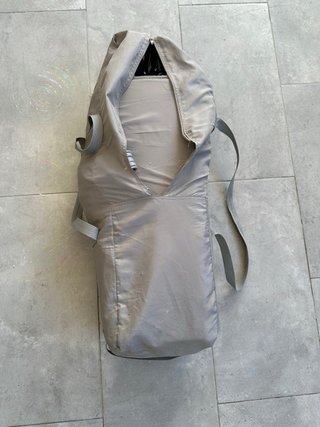 Cuna de viaje plegable. Marca Bebedue