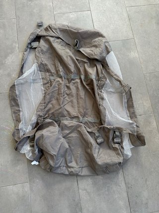 Cuna de viaje plegable. Marca Bebedue