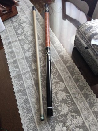 Taco de billar profesional madera y negro