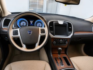 Lancia Thema 2012