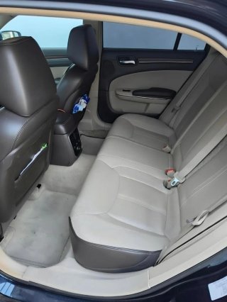 Lancia Thema 2012