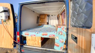 Mercedes-Benz Sprinter 208