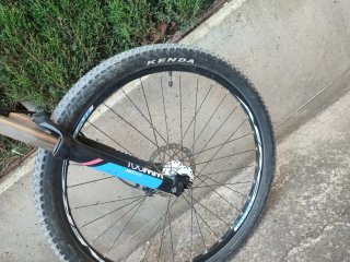 Bicicleta Btwin Rockrider 560 27,5