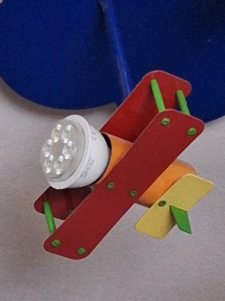 Lámpara infantil 3 aviones nube