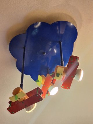 Lámpara infantil 3 aviones nube