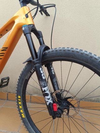 Bicicletta Canyon Spectral 8 CF CLLCTV taglia M
