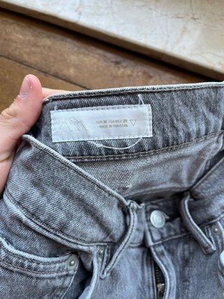Pantalón corto Zara gris