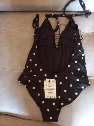 Bañador Zara lunares. Nuevo