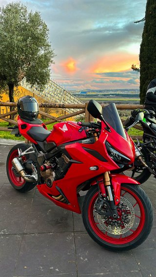 Honda CBR 650R Roja 2019