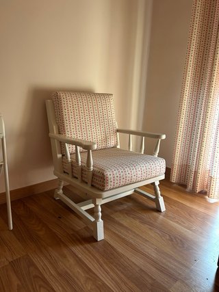 Sillón tapizado estampado