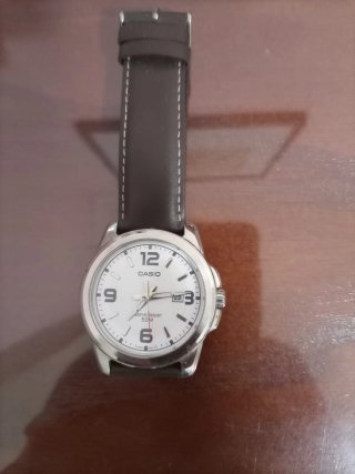 Reloj Casio Correa Marrón y Plata
