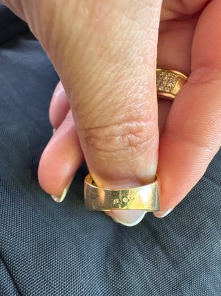 Anillo de oro 18k