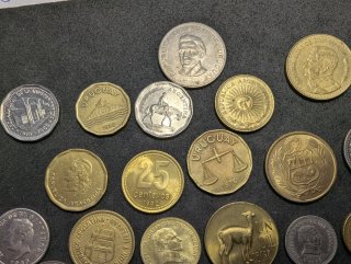 Lote 30 monedas de América