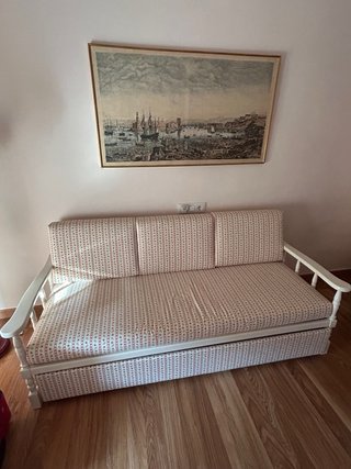 Sofá Cama Blanco y Rojo