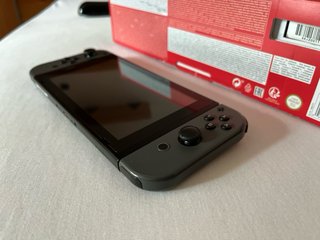 Nintendo Switch V2 Grigia